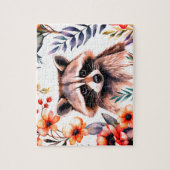 Schattigee wasbeer tussen de bloemetjes legpuzzel (Verticaal)