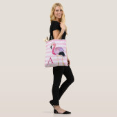 Schattigee Waterverf Flamingo Monogram Roze Streep Tote Bag (Op model)