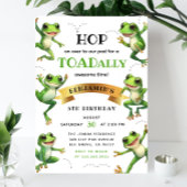 Schattigee Waterverf kikkers springen op boven elk Kaart