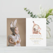 Schattigee Waterverf Little Bunny Wortel Verjaarda Kaart (Staand voorkant)