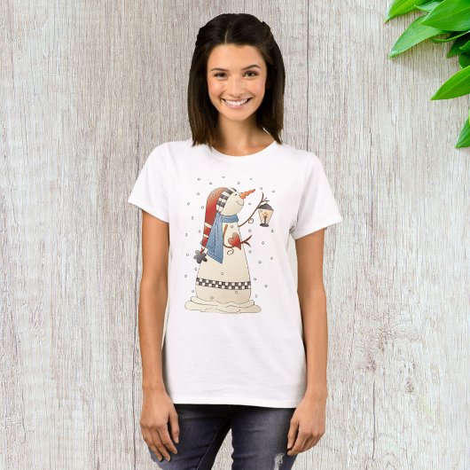 Schattigee wintersneeuwvrouw met lantaarn t-shirt