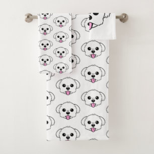 Schattigee witte bichon frise hond stekende tong u bad handdoek