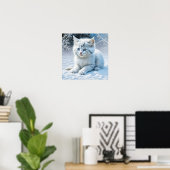 Schattigee witte kat spelen in de sneeuw poster (Thuiskantoor)