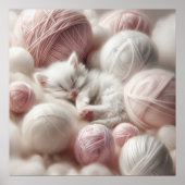 Schattigee witte kitten napping in garen poster (Voorkant)