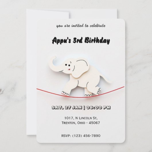 Schattigee witte olifant balanceren op touw gepers kaart (Voorkant)