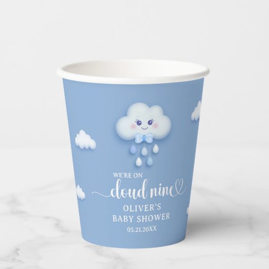 Schattigee witte pluizige lachende wolk negen blau papieren bekers (Voorkant)