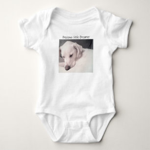 Schattigee witte puppy hond slapen vreedzaam Baby Romper
