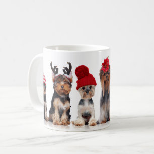 Schattigee Yorkshire Terrier Dogs met Kerst Petten Koffiemok