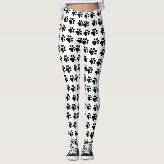 Schattigee zwart witte Paw Prints Leggings (Voorkant)