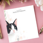 Schattigee zwart-witte Tuxedo Cat gepersonaliseerd Notitieblok
