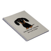 Schattigee zwarte en tan teckel met aangepaste tek notitieboek (Rechterzijde)