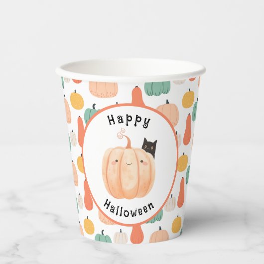 Schattigee zwarte kat gluren over een pompoen Hall Papieren Bekers (Voorkant)