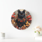 Schattigee Zwarte Kat in Herfstbos Grote Klok (Huis)