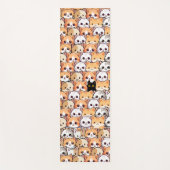 Schattigee zwarte kat in oranje katten huisdier Na Yogamat (Voorkant)