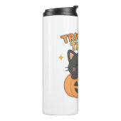 Schattigee zwarte kat in pompoen – Trick or treat Thermosbeker (Gedraaid links)