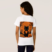 Schattigee zwarte kat met Halloween pompoenen T-shirt (Achterkant volledig)