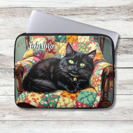 Schattigee zwarte kat op schommelstoel gepersonali laptop sleeve