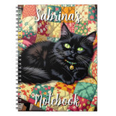 Schattigee zwarte kat op schommelstoel gepersonali notitieboek (Voorkant)