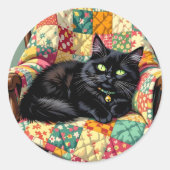 Schattigee zwarte kat op schommelstoel ronde sticker (Voorkant)