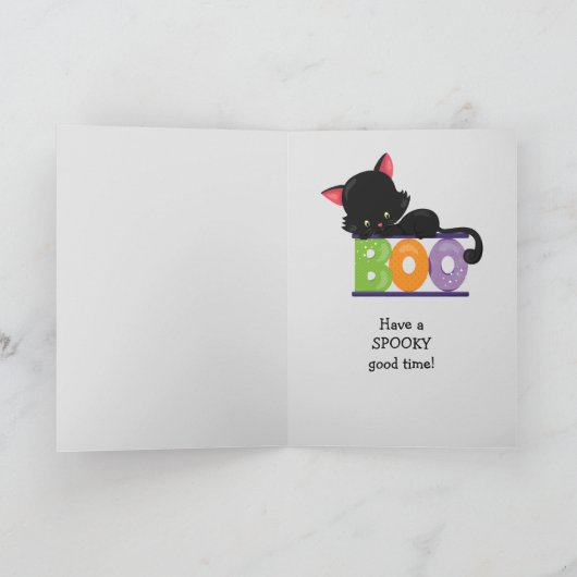 Schattigee zwarte kitten en maan Kinder Halloween Kaart (Binnen)