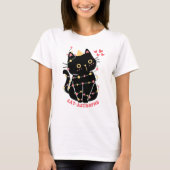 Schattigee zwarte kitten in cat-astrophe t-shirt (Voorkant)