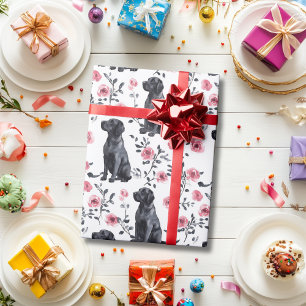 Schattigee Zwarte Labrador Retriever Dog Roze Bloe Cadeaupapier