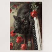 Schattigee zwarte poes liggend op piano legpuzzel (Verticaal)