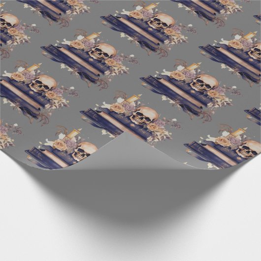 Schedel Boeken Grijs Goud Rozen Patroon Halloween Cadeaupapier (Hoek)
