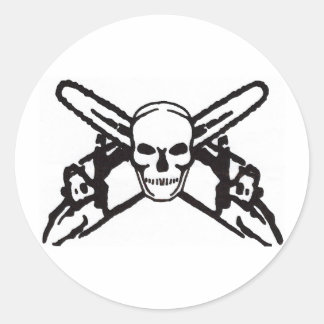schedel en kettingzagen ronde sticker