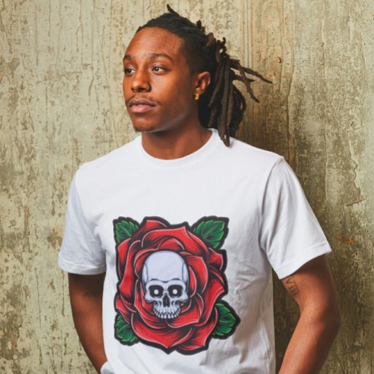 Schedel en levendige rode roos t-shirt