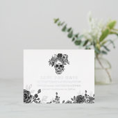 Schedel en Rozen Save the Date Aankondiging (Staand Voorkant)