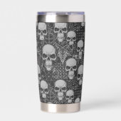 Schedel en Symbool Gothisch Ontwerp Geïsoleerde Drinkbeker (Voorkant)