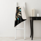 Schedel en veren 01 sherpa deken (In situ)