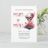 Schedel in Cocktailglas griezelig Halloween Kaart (Staand voorkant)