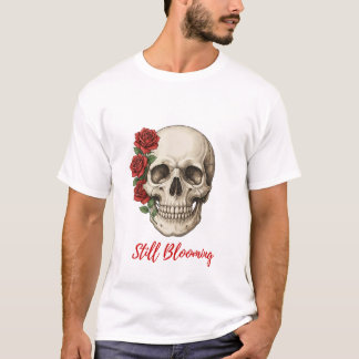 Schedel Met Rode Rozen T-Shirt Blijft Bloeien