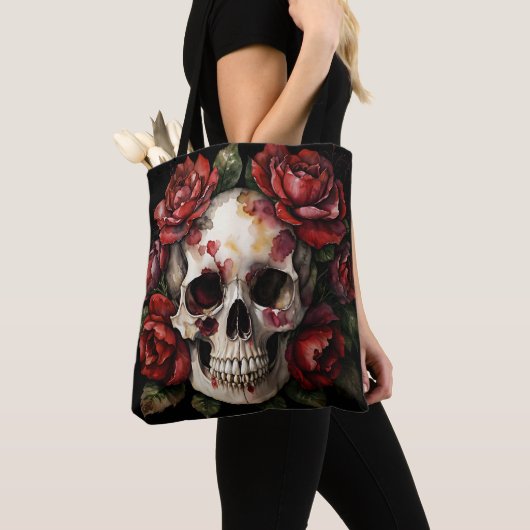 Schedel met rode rozen tote bag (Dichtbij)