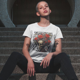Schedel met wild haar Rozen in bladeren T-shirt