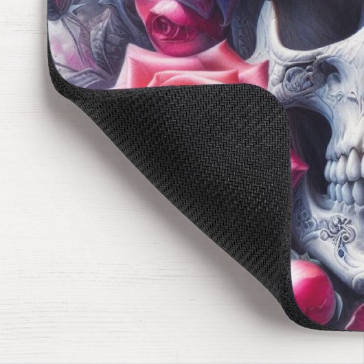 Schedel omgeven door levendige Rozen Muismat (Hoek)