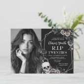 Schedel RIP Twenties Bloemen 30e Verjaardag Foto Kaart (Staand voorkant)