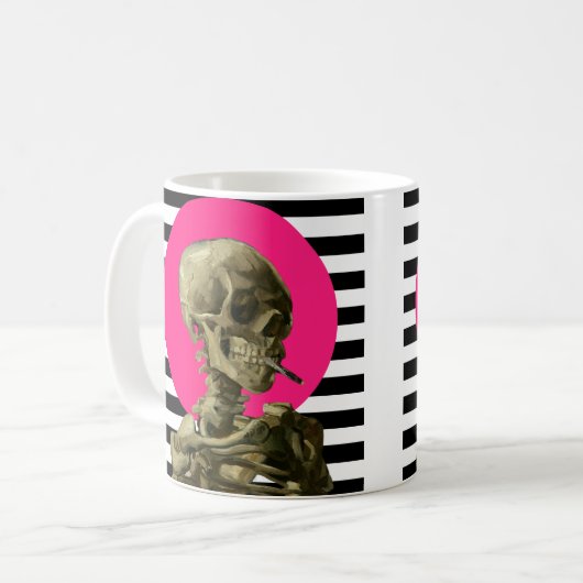 Schedel van een Skelet met Burning Cigarette Colla Koffiemok (Voorkant links)