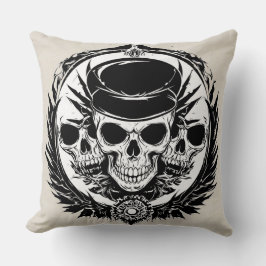 Schedelontwerp met vleugels en symbolen kussen