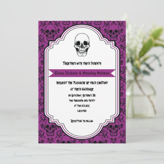 Schedels damast paarse, zwarte Halloween bruiloft Kaart (Staand voorkant)