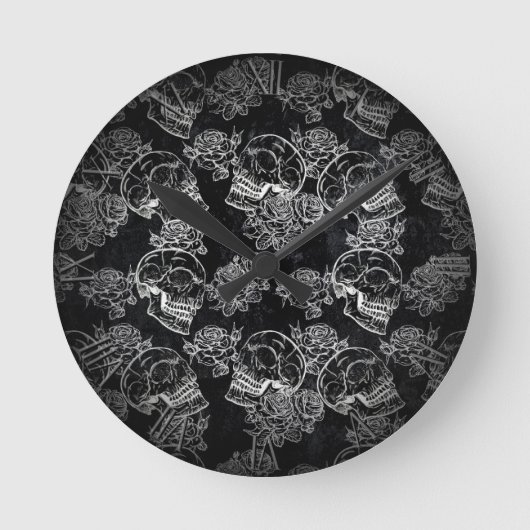 Schedels en krijt Rozen | Gotische Glam Funky Grun Ronde Klok (Voorkant)
