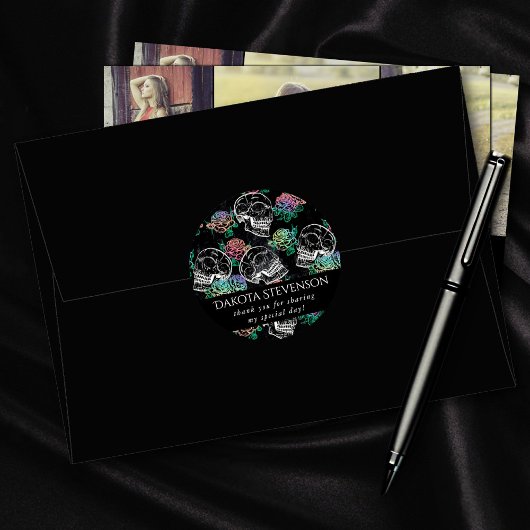 Schedels en Ombre Rozen | Gothic Glam Dank u Ronde Sticker