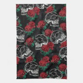 Schedels en rode rozen | Modern Gotisch Glam Grung Theedoek (Verticaal)