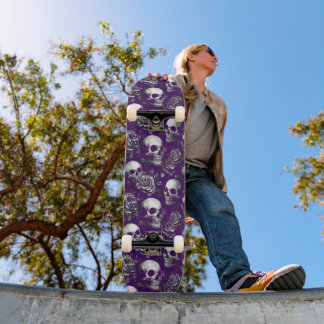 Schedels En Rozen Paarse Gotiek Persoonlijk Skateboard