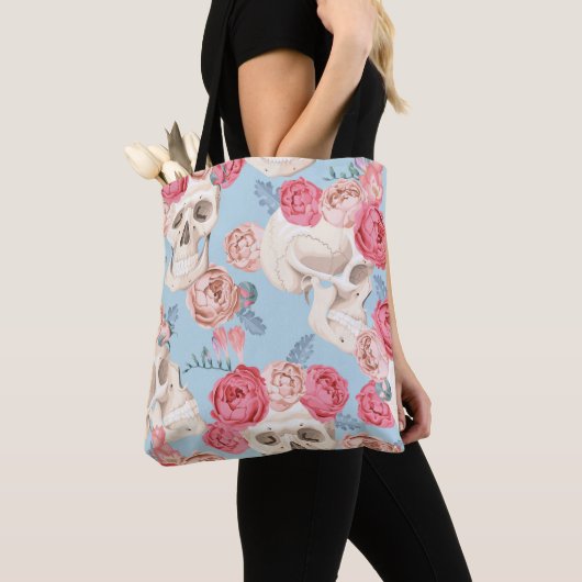 Schedels en Rozen  Patroon Tote Bag (Dichtbij)