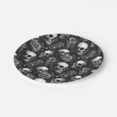 Schedels en Rozen zwart Halloween Papieren Bordje (Gekanteld)