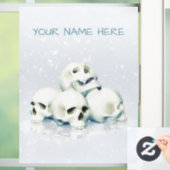 Schedels in de sneeuw. Gepersonaliseerd Raamsticker (Huis)