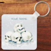 Schedels in de sneeuw. Gepersonaliseerd Sleutelhanger (Achterkant)